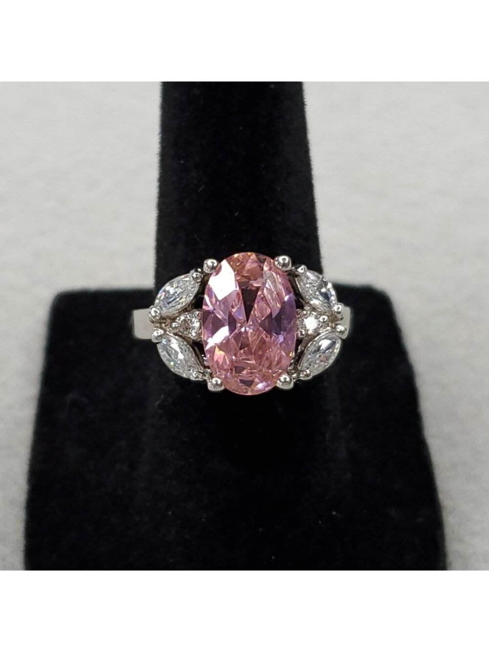 Rhinestone Cocktail Ring Sz 7 Pink Solitaire Clear Silver Tone Statement